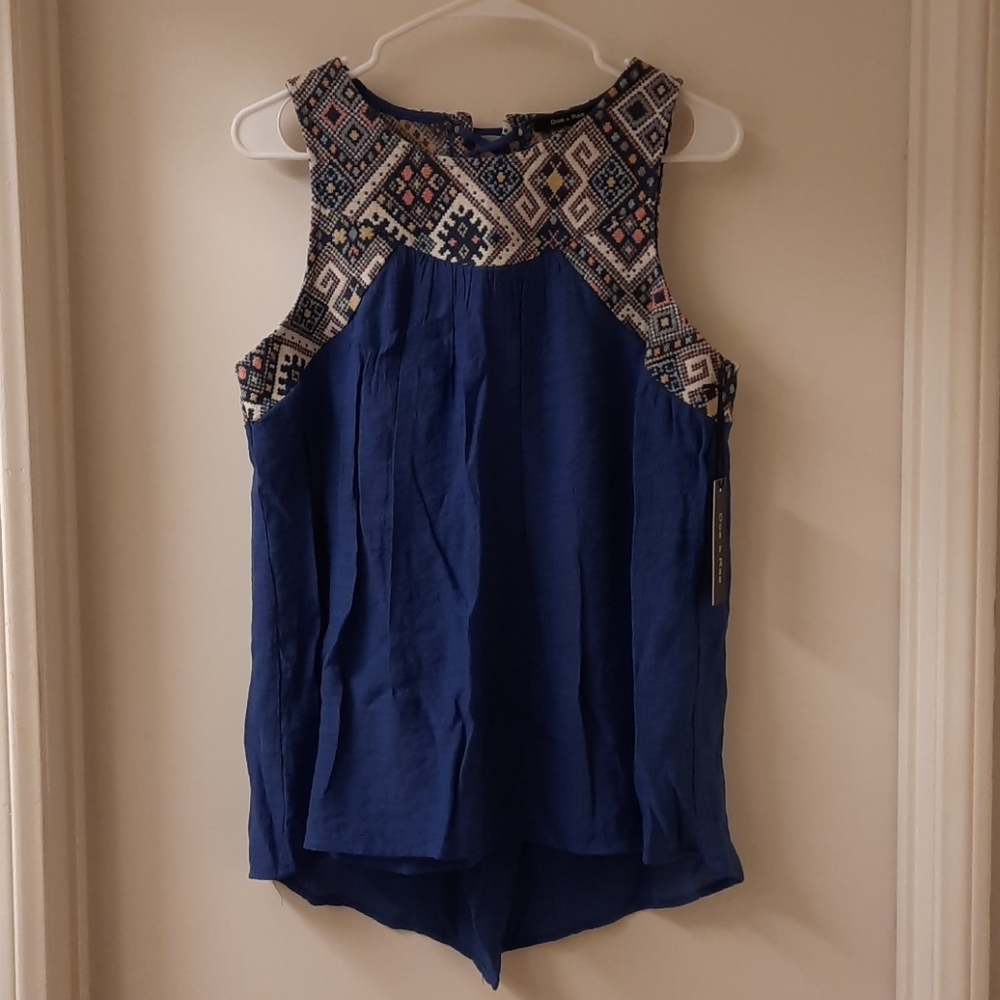 Doe & Rae Embroidered Crinkle Top - Picture 5 of 16